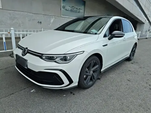 Volkswagen Golf, 2021