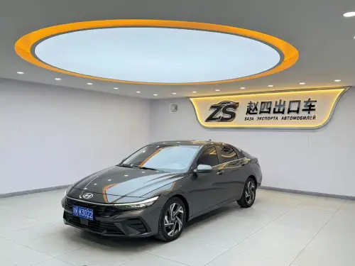 Hyundai Elantra, 2023