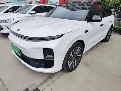 Li Auto L6, 2025