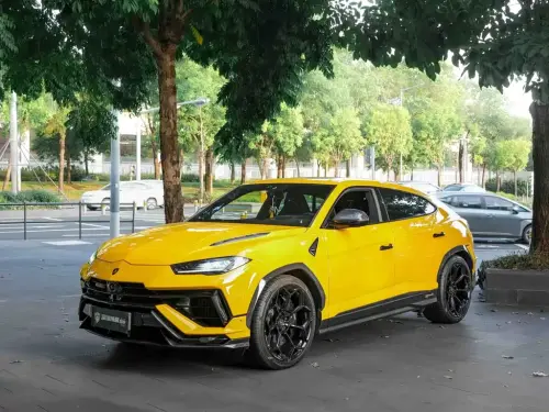 Lamborghini Urus, 2023