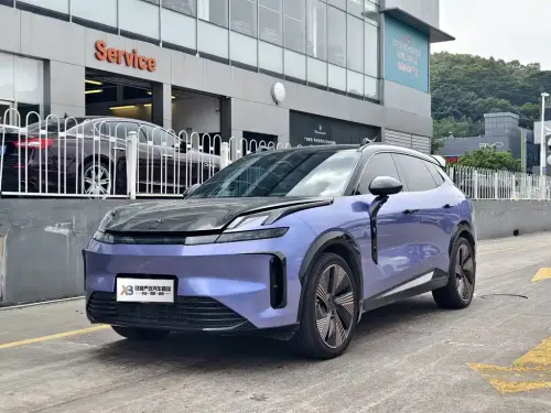 Lynk & Co 08, 2023