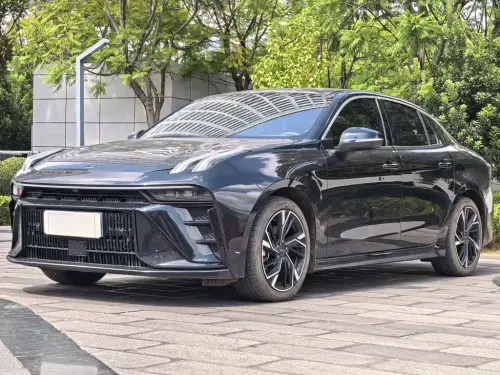 Lynk & Co 03, 2023