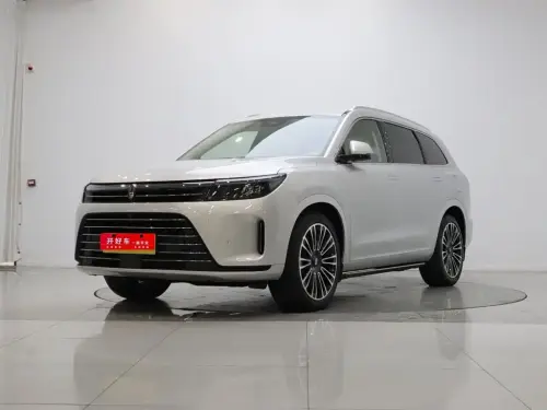 AITO M7, 2023