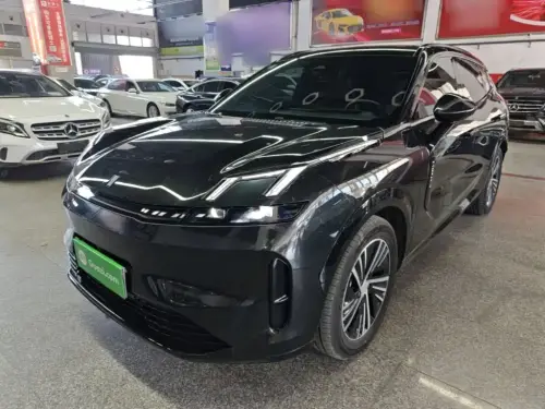 Lynk & Co 08, 2024