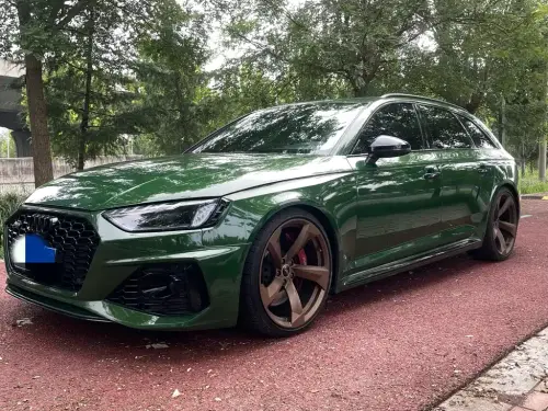 Audi RS4, 2021