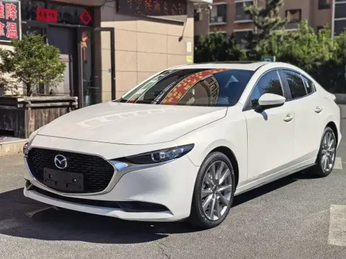 Mazda Mazda3 Axela, 2024