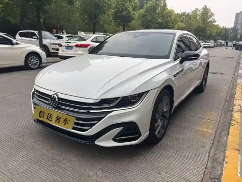 Volkswagen CC, 2024