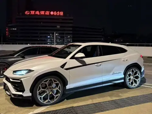 Lamborghini Urus, 2021