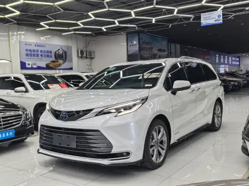 Toyota Sienna, 2023