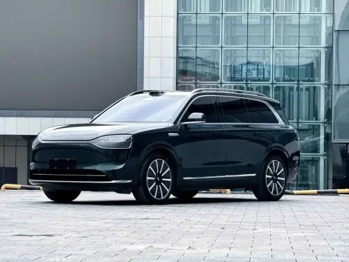AITO M9, 2025