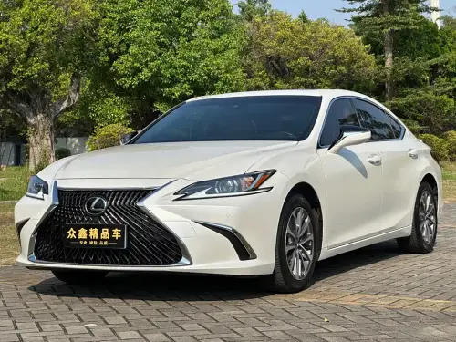 Lexus ES, 2024