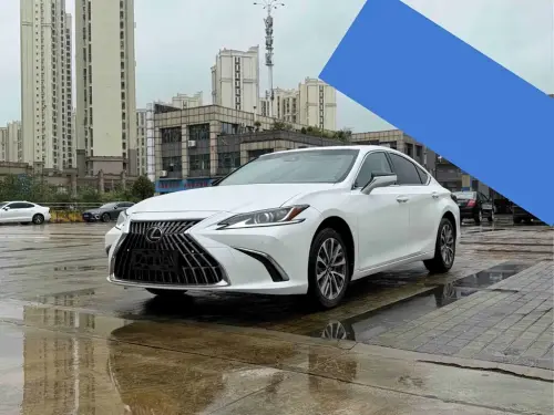 Lexus ES, 2022