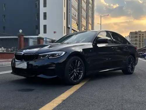 BMW 3-Series, 2021