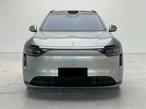 AITO M8, 2025