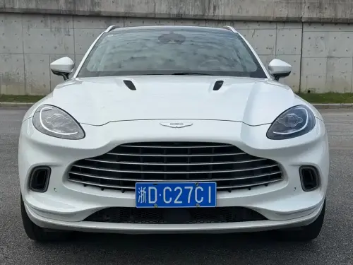 Aston Martin DBX, 2021
