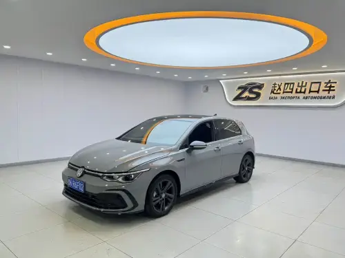 Volkswagen Golf, 2022