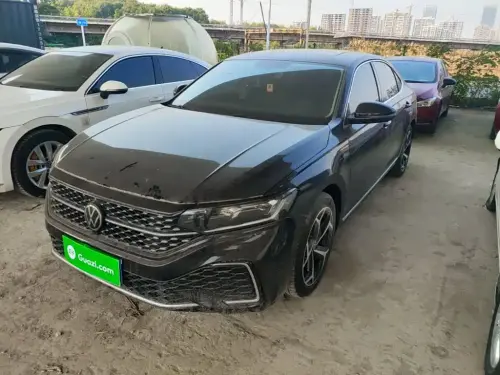 Volkswagen Passat, 2025