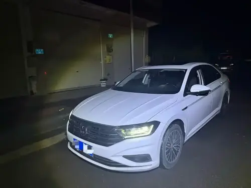 Volkswagen Sagitar, 2020