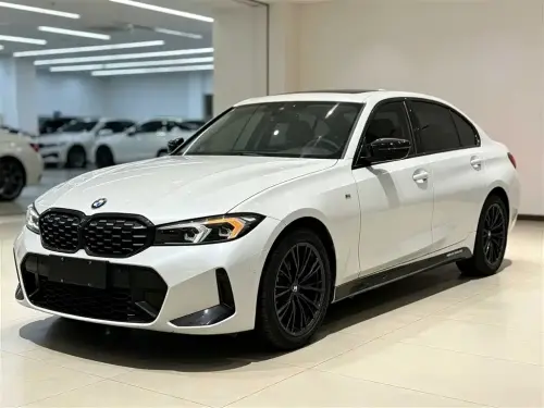 BMW 3-Series, 2023
