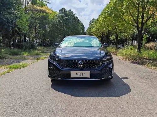 Volkswagen Passat, 2024