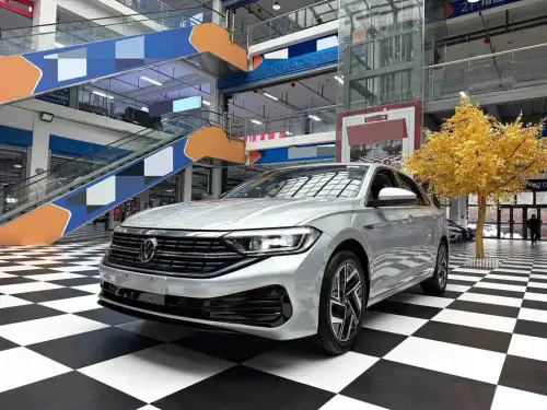 Volkswagen Sagitar, 2022