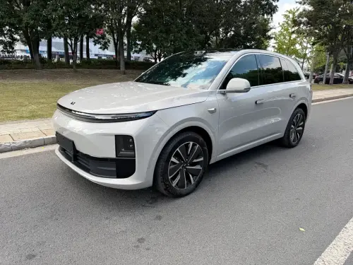 Li Auto L6, 2025