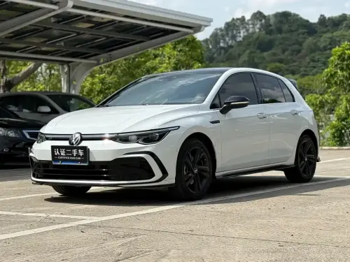 Volkswagen Golf, 2021