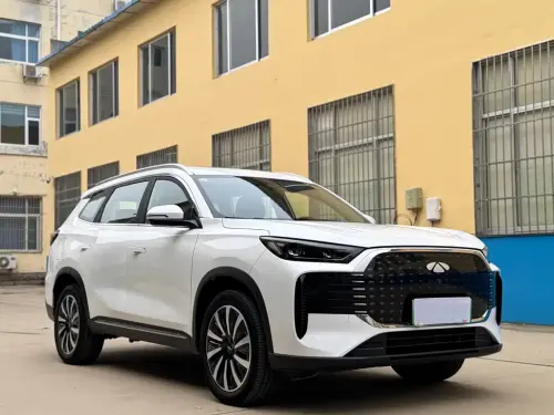 Chery Fengyun T8, 2025