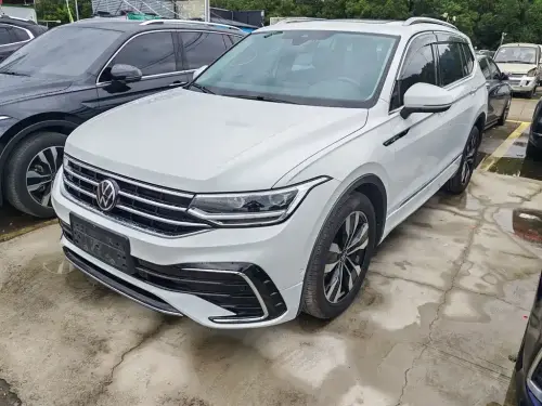 Volkswagen Tiguan, 2023