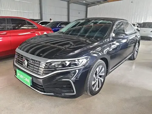 Volkswagen Passat, 2023