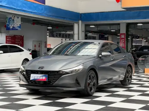 Hyundai Elantra, 2023