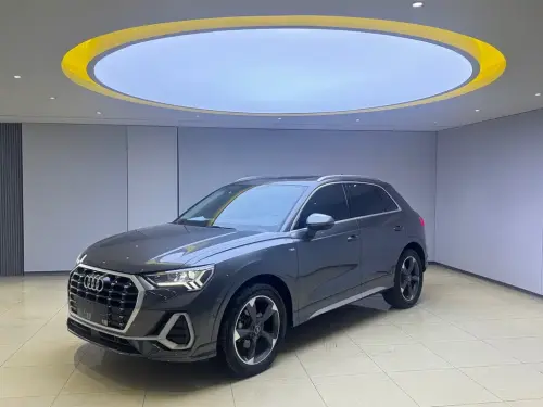 Audi Q3, 2022