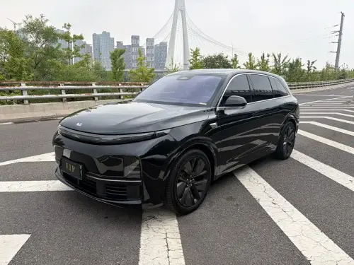 Li Auto L7, 2025