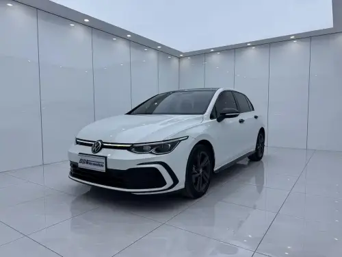Volkswagen Golf, 2022