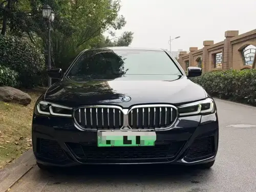 BMW 5-Series, 2022