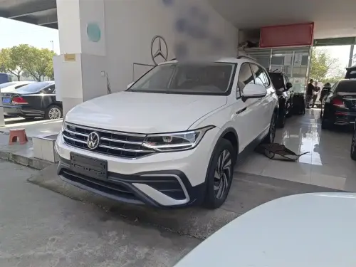 Volkswagen Tiguan, 2022