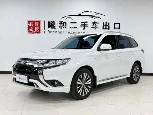 Mitsubishi Outlander, 2022