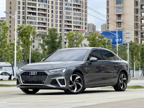 Audi A4, 2022