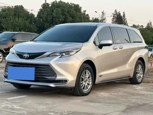 Toyota Sienna, 2023
