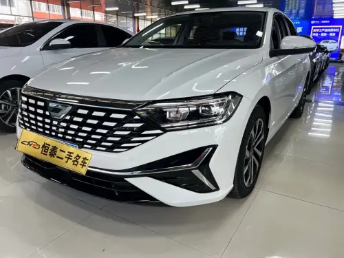 Jetta VA7, 2025