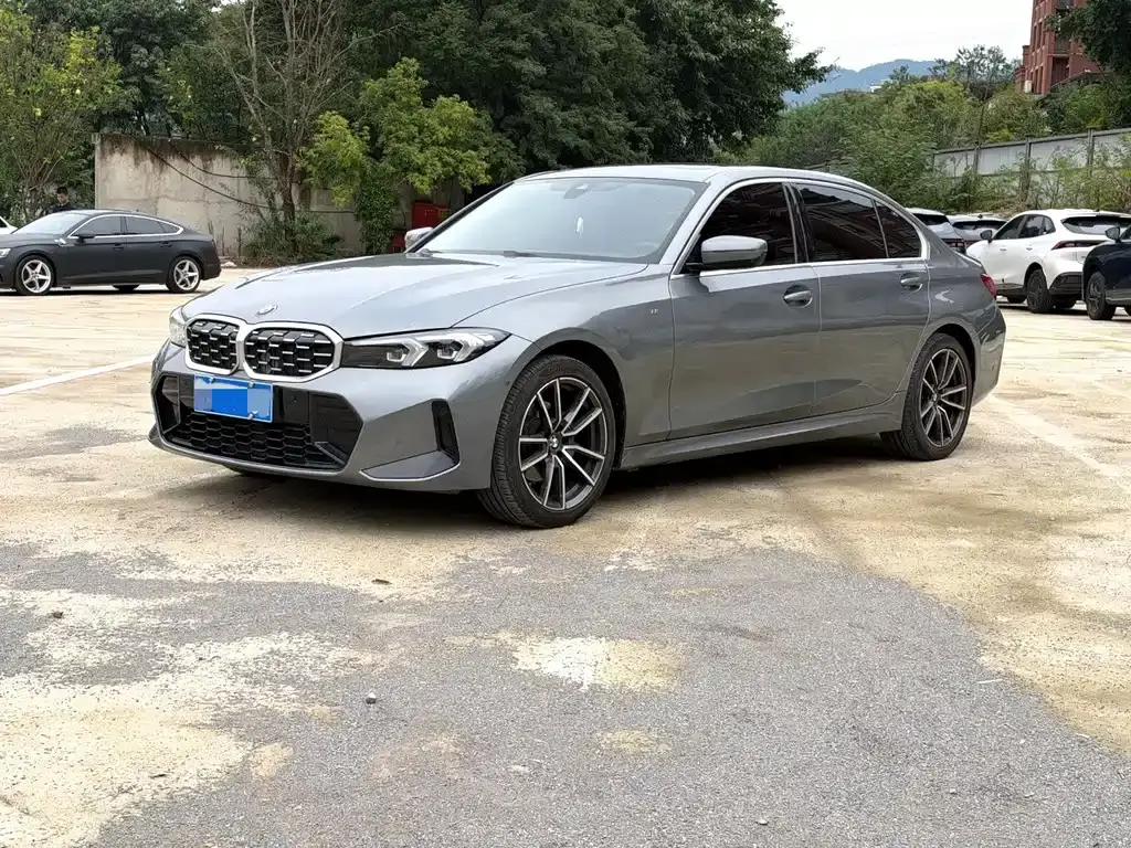BMW 3-Series, 2023