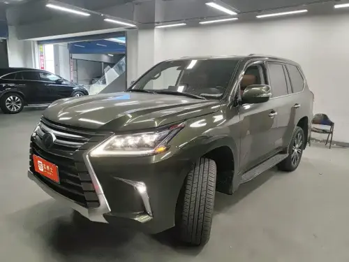 Lexus LX, 2022