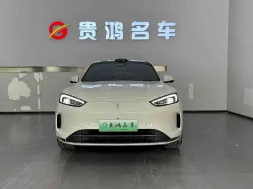 AITO M5, 2025