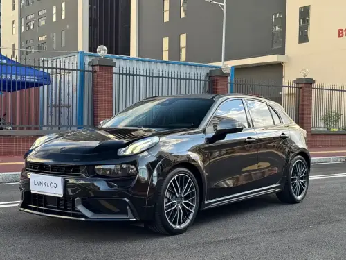Lynk & Co 02 Hatchback, 2021