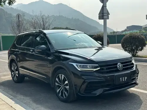 Volkswagen Tiguan, 2022