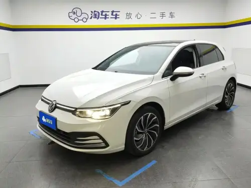 Volkswagen Golf, 2023