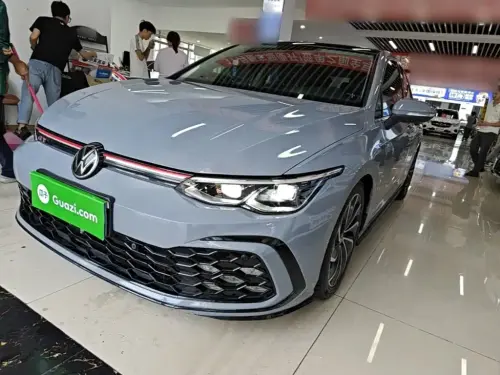 Volkswagen Golf, 2021