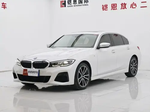 BMW 3-Series, 2021