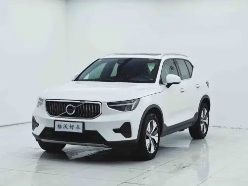 Volvo XC40, 2024