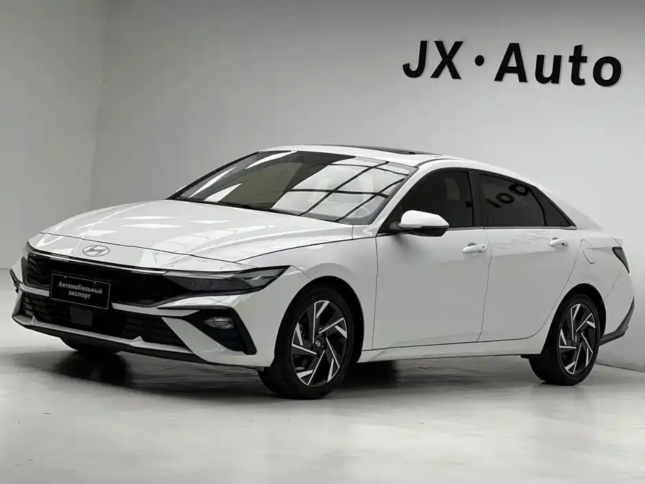 Hyundai Elantra, 2023